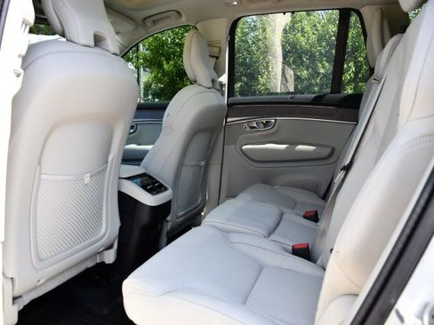 New 2026 Volvo XC90 B6 Ultra w/ Protection Package AWD/4WD image 14