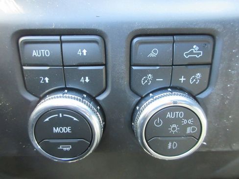 New 2026 GMC Sierra 1500 AT4 AWD/4WD image 21