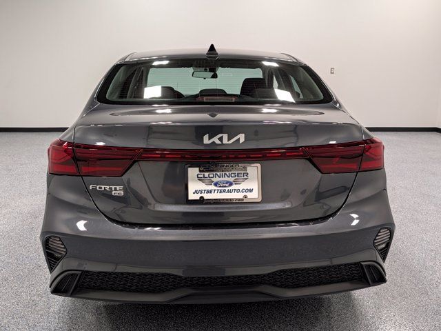 Used 2024 Kia Forte LX FWD image 7