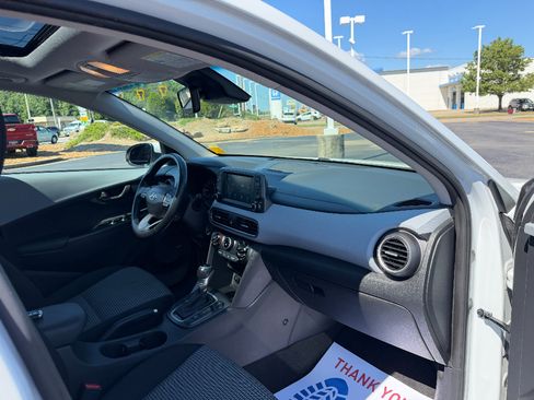 Used 2020 Hyundai Kona SEL Plus AWD/4WD image 15