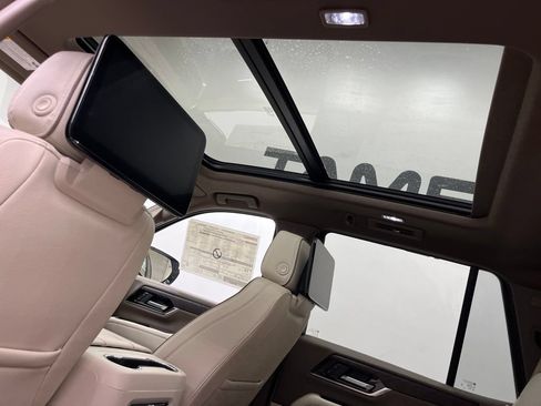 New 2026 GMC Yukon Denali w/ Advanced Technology Package AWD/4WD image 13
