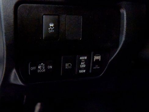 Used 2022 Toyota Tacoma TRD Sport image 16