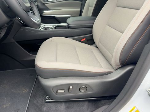 New 2026 Chevrolet Traverse LT w/ Driver Confidence Package image 14