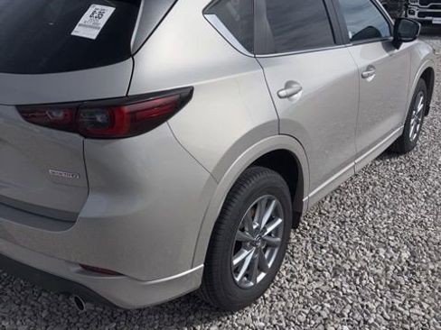 Used 2025 MAZDA CX-5 AWD 2.5 S w/ Preferred Package image 4