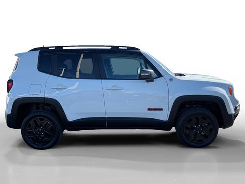 Used 2018 Jeep Renegade Trailhawk w/ UConnect 8.4 Nav Group image 6