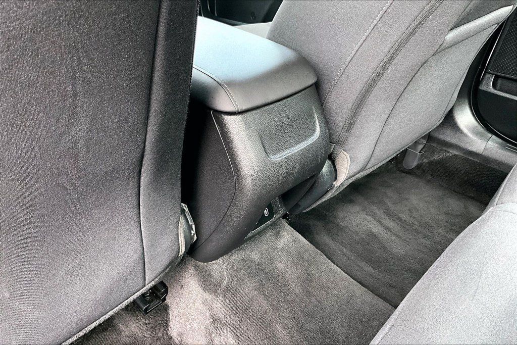 Used 2025 Hyundai Sonata SEL FWD image 10