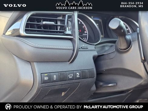 Used 2024 Toyota Camry SE FWD image 16