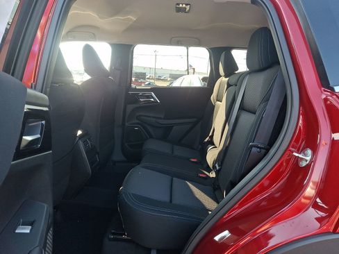 New 2026 Mitsubishi Outlander ES image 9