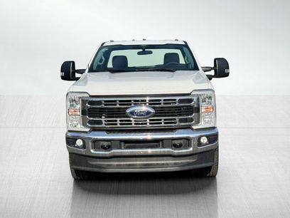 New 2025 Ford F350 XL w/ XL Chrome Package