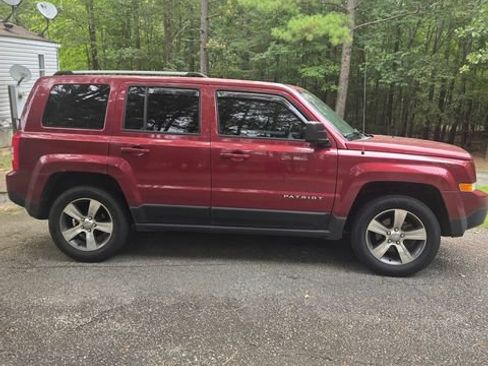 Used 2016 Jeep Patriot High Altitude AWD/4WD image 1