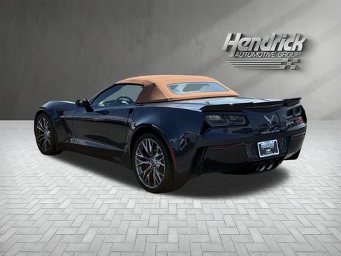 Used 2015 Chevrolet Corvette Z06 w/ 3LZ Preferred Equipment Group RWD image 9