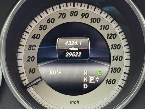 Used 2014 Mercedes-Benz E 550 4MATIC Sedan image 10