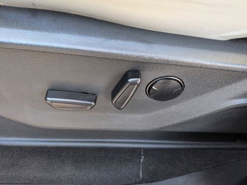 Used 2025 Ford Expedition Active image 16