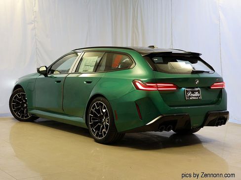 New 2026 BMW M5 Touring image 9