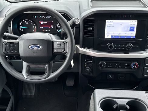 Used 2023 Ford F150 XLT image 14