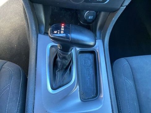 Used 2023 Dodge Charger SXT image 38