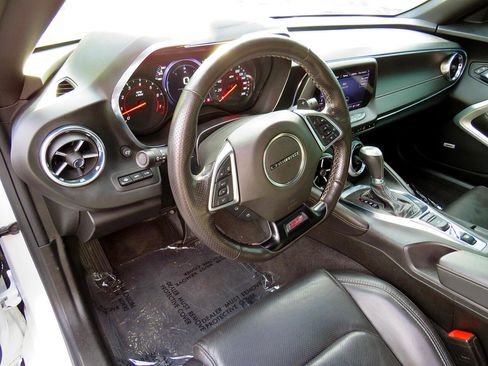 Used 2021 Chevrolet Camaro SS image 16