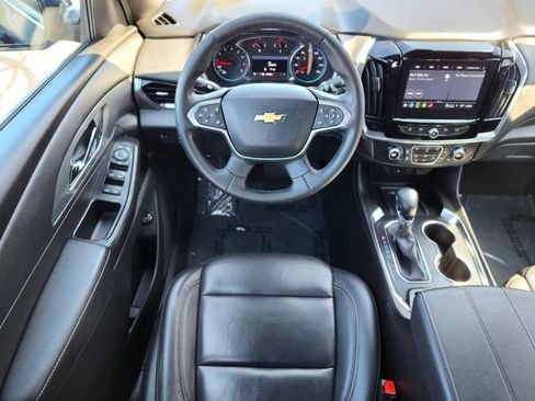 Used 2023 Chevrolet Traverse LT AWD/4WD image 11