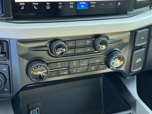 New 2026 Ford F250 XLT w/ XLT Premium Package AWD/4WD image 17