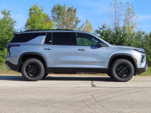 New 2026 Chevrolet Traverse Z71 w/ Enhanced Driving Package image 2