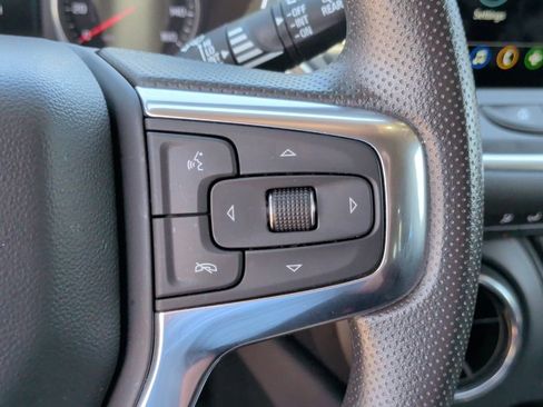 Used 2023 Chevrolet Blazer LT w/ Convenience Package FWD image 18