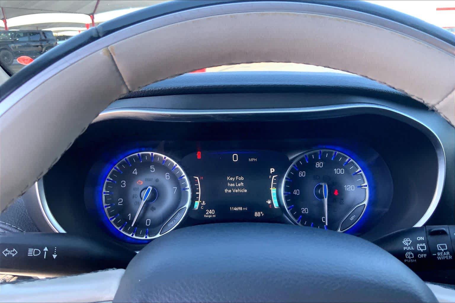 Used 2020 Chrysler Pacifica Limited FWD image 26