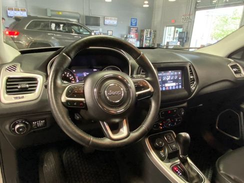 Used 2018 Jeep Compass Latitude w/ Popular Equipment Group AWD/4WD image 18