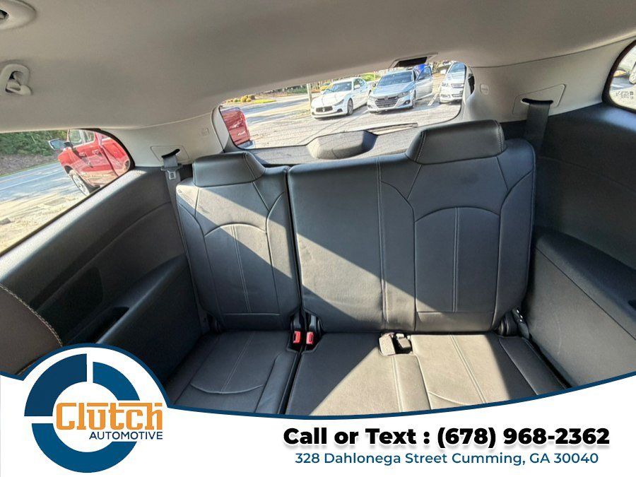 Used 2016 Chevrolet Traverse LT FWD image 17