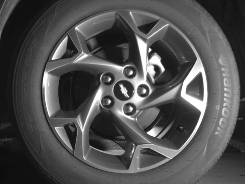Used 2025 Chevrolet Trax LT w/ LT Convenience Package FWD image 14