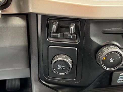 Used 2023 Ford F550 2WD Crew Cab Super Duty image 30