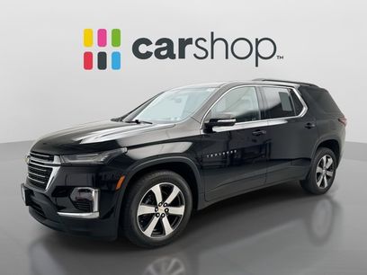 Used 2023 Chevrolet Traverse LT w/ LT Premium Package