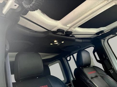 Used 2020 Jeep Wrangler Unlimited Rubicon AWD/4WD image 25