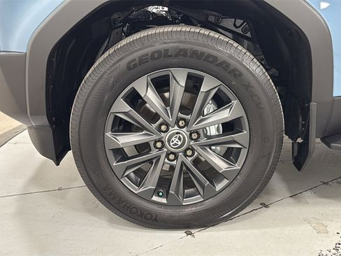 Certified 2025 Toyota Land Cruiser image 24