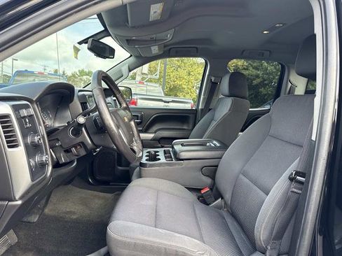 Used 2018 Chevrolet Silverado 1500 LT w/ Midnight Edition image 31