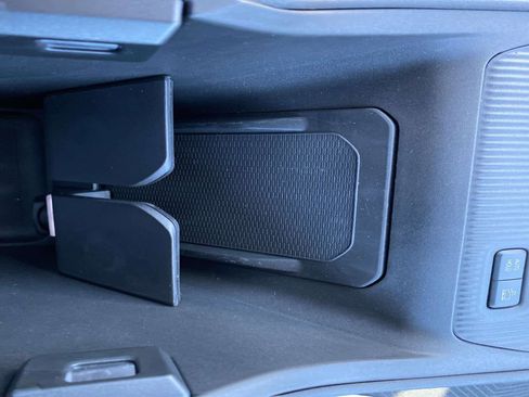 New 2026 Jeep Cherokee Laredo AWD/4WD image 10