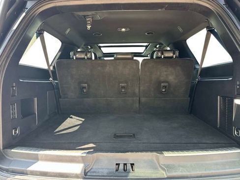 Used 2018 Lincoln Navigator L Reserve w/ Technology Package AWD/4WD image 9