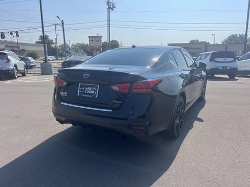 Used 2023 Nissan Altima 2.0 SR FWD image 5