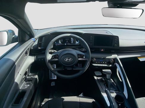 New 2026 Hyundai Elantra Sport FWD image 15