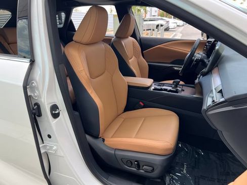 New 2026 Lexus RX 450h AWD w/ Convenience Package image 46