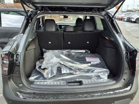 New 2025 Nissan Kicks SR w/ Illumination Package image 31