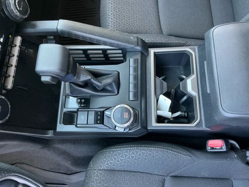 Certified 2025 Toyota 4Runner SR5 AWD/4WD image 7