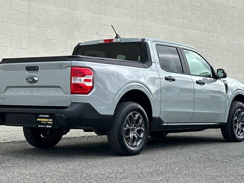Used 2023 Ford Maverick XLT FWD image 4