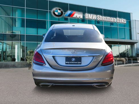 Used 2019 Mercedes-Benz C 300 Sedan image 5