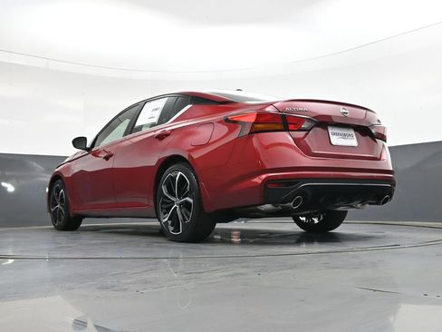 New 2026 Nissan Altima 2.5 SR FWD image 39