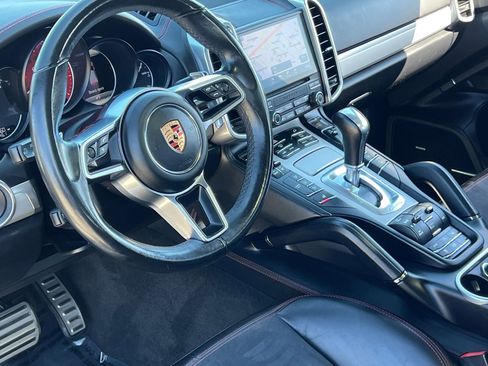 Used 2017 Porsche Cayenne GTS image 2