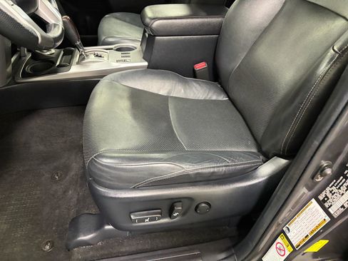 Used 2017 Toyota 4Runner Limited image 34