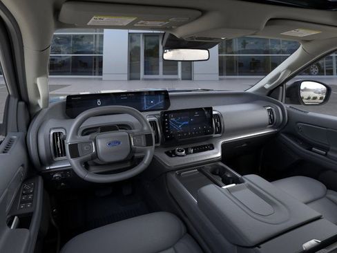 New 2026 Ford Expedition Max Active image 9