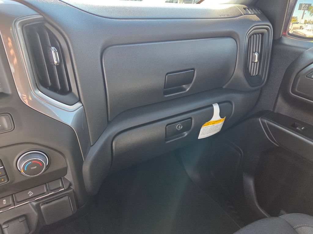 Used 2025 Chevrolet Silverado 1500 Custom Trail Boss w/ Dark Appearance Package AWD/4WD image 26