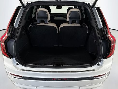 New 2026 Volvo XC90 B6 Plus w/ Protection Package Premier image 26