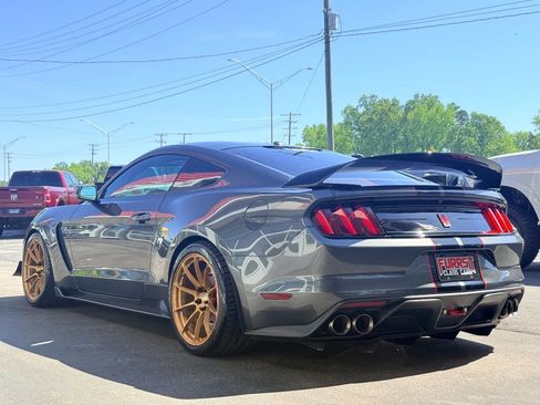 Used 2019 Ford Mustang Shelby GT350R w/ GT350R Equipment Group 920A image 12